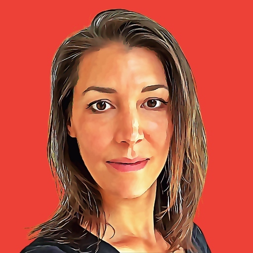 bio-danielle-red
